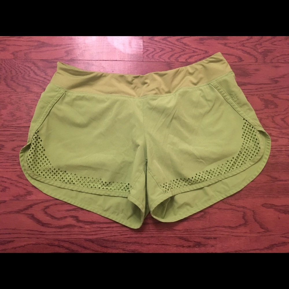 💚Athleta Green Shorts💚